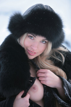 Natalia B - Inverni | Download from Files Monster