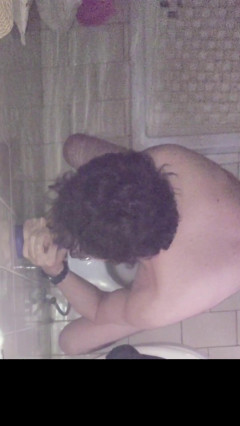 Hands free cum while sucking dildo | Download from Files Monster