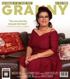 Ruby Roselips (60) - Masturbating my wet mature pussy | Download from Files Monster