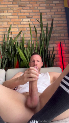 OnlyFans Tim Kruger Jerking and cum on black Sox | Download from Files Monster