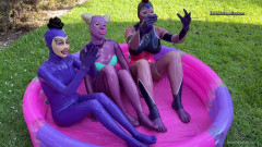 Lola Noir - Slime pool fun in latex | Download from Files Monster