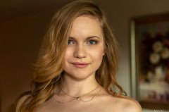 Isabela Enamoured | Download from Files Monster