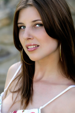 Perla A - Stalliera | Download from Files Monster
