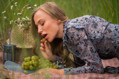 Aislin Vintage Look | Download from Files Monster