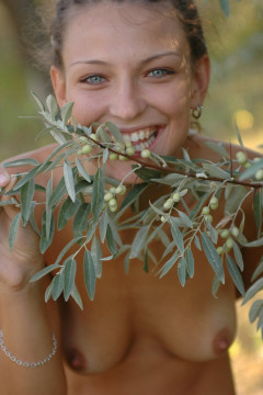 Katy B - Presenting Katy - by Babenko | Download from Files Monster