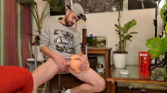 RidleyDovarez Bony waters his aquarium | Download from Files Monster