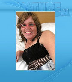 Mandie (43) - Big mature slut | Download from Files Monster