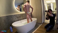 BentleyRace BTS Brad Hunter soaping up in the bath | Download from Files Monster