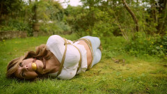 AlbaZevon, HogtiedOutside 1080p