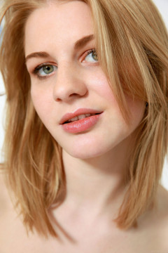 Margo Claire Presenting