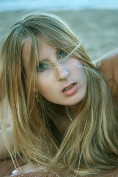 Anastasiya A - Ekiliaris - by Pasha