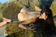 Niza A - Waves - by Sergey Goncharov