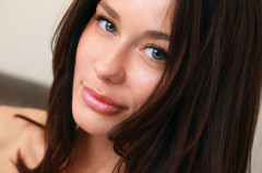 MetArt Mila M - Preseenting