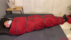 Smokehunter & Sadohaus - Envious Friend Wraps Basketball Player With Blanket