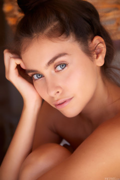 Foxy Alissa - Heartburst | Download from Files Monster