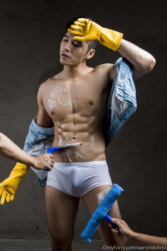 OnlyFans - Aaron Do - Min Ng - Gallery | Download from Files Monster
