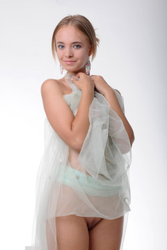 MetArt Rachel Blau - Suwerte | Download from Files Monster