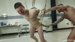 A young private endures a brutal Army physical | Download from Files Monster